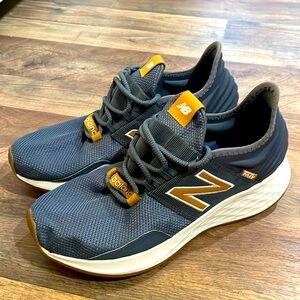 NB ROAV Excellent Condition Barely Worn! A lot of life left!